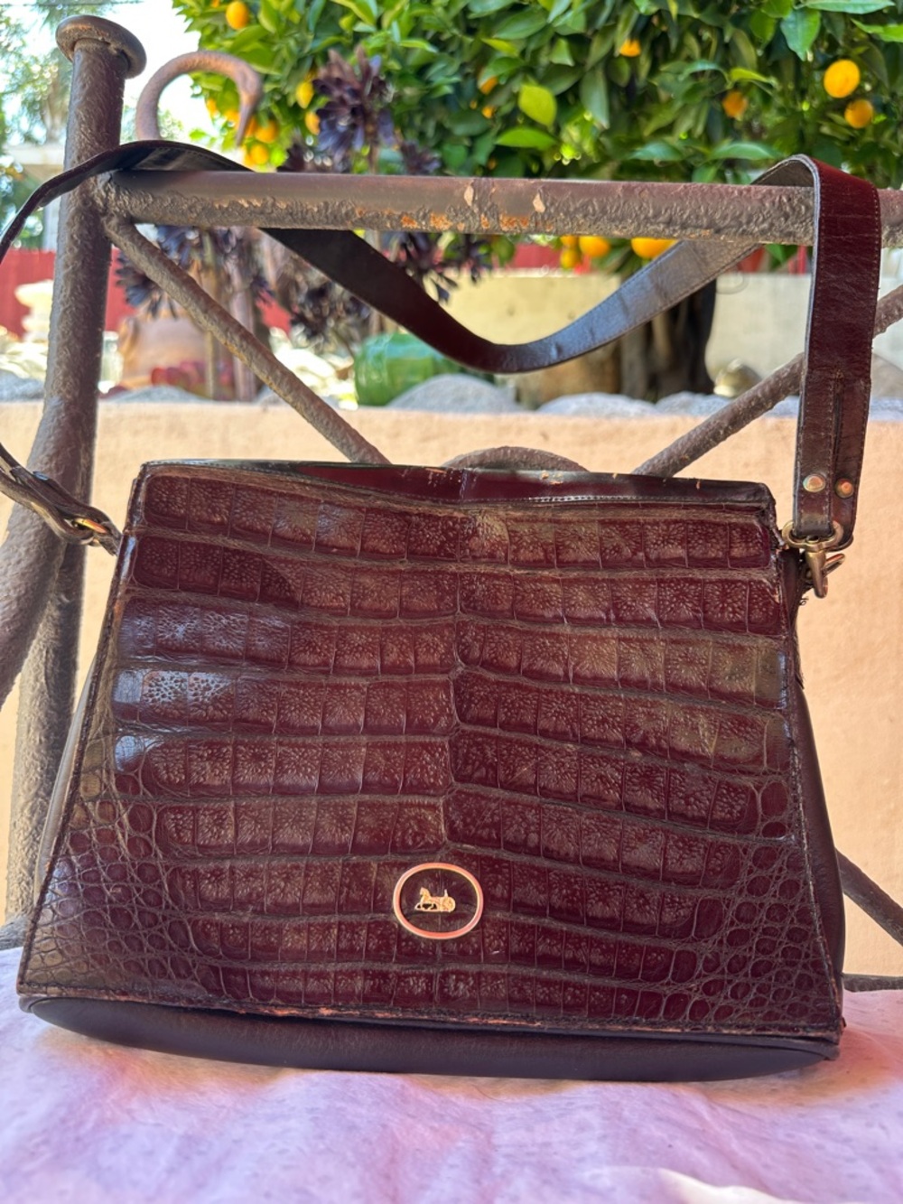 Rare Vintage Authentic Alligator Shoulder Black Bag Size Large